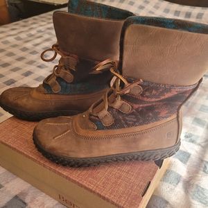 Womens Born brown leather boots size 8.5